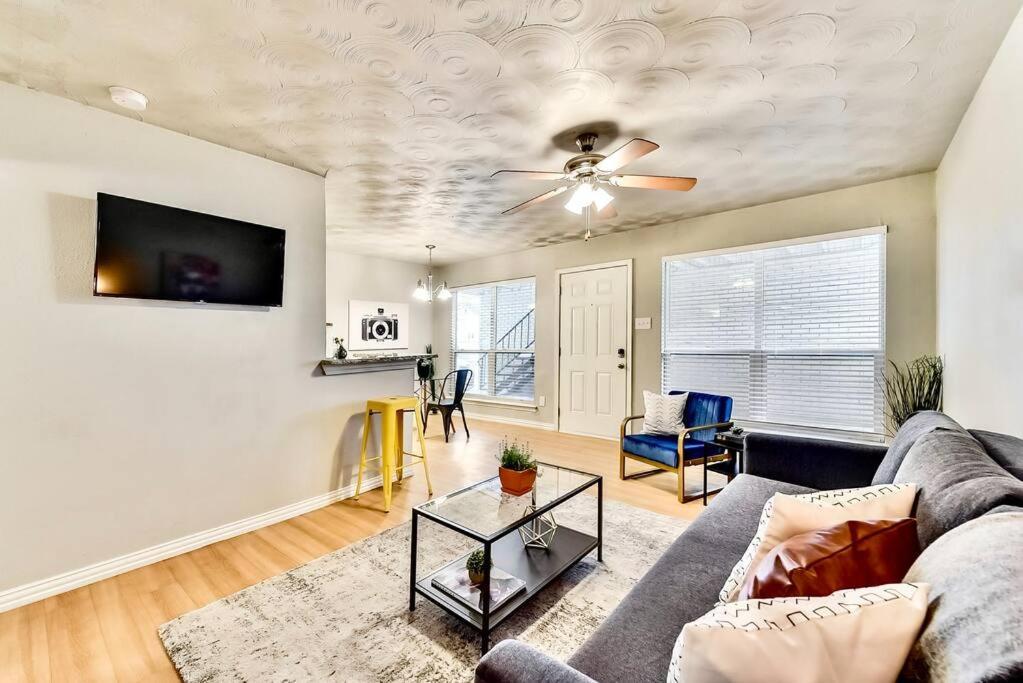 Dallas Boutique Flat + Arboretum Tickets Included 외부 사진