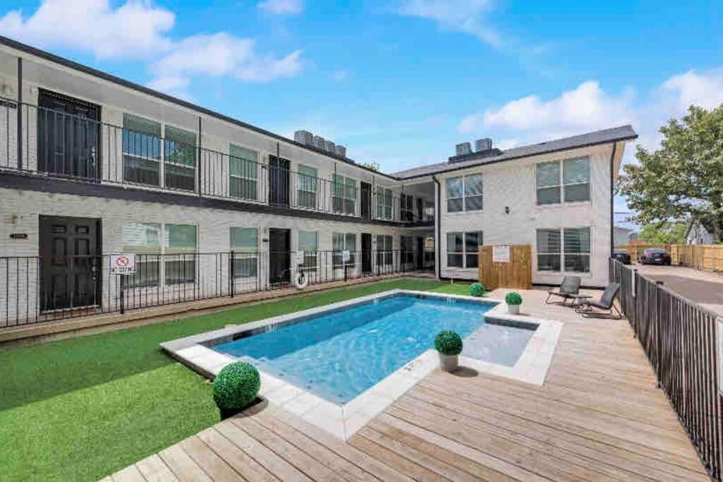 Dallas Boutique Flat + Arboretum Tickets Included 외부 사진